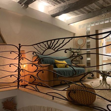 Appartement De Charme Au Coeur Du Vieil Antibes Exteriör bild